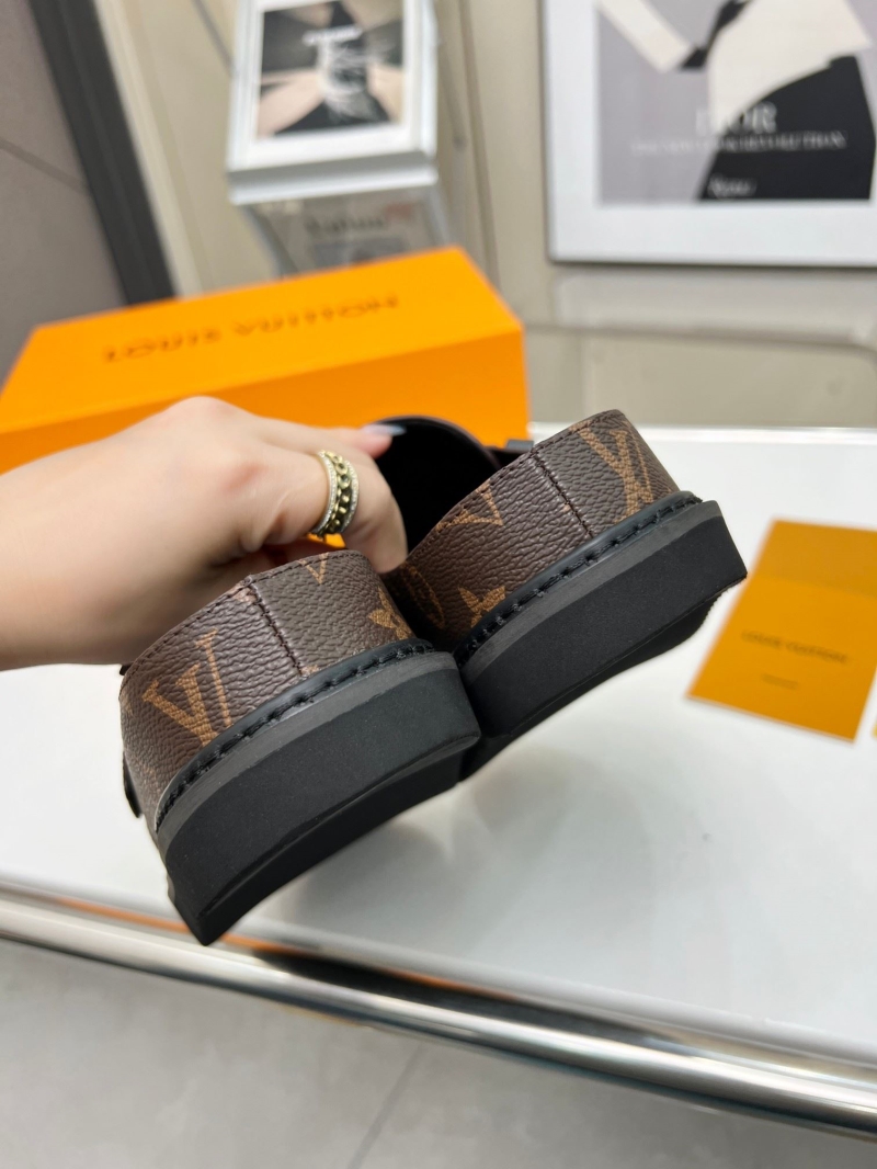 Louis Vuitton Slippers